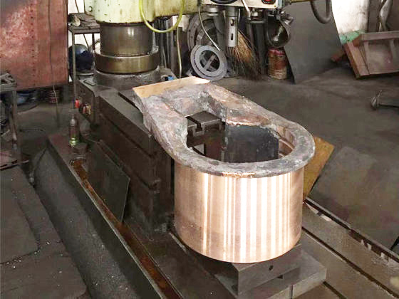 銅抱(bao)夾加工(gong)